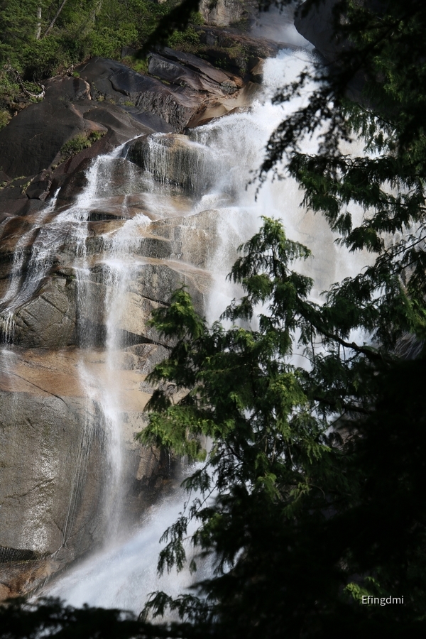 1 Shannon Falls Squamish
