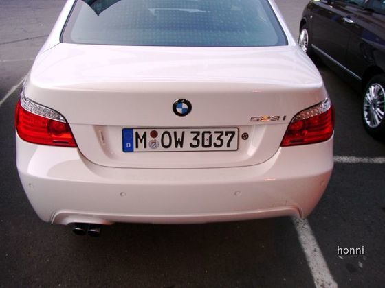 BMW 523i