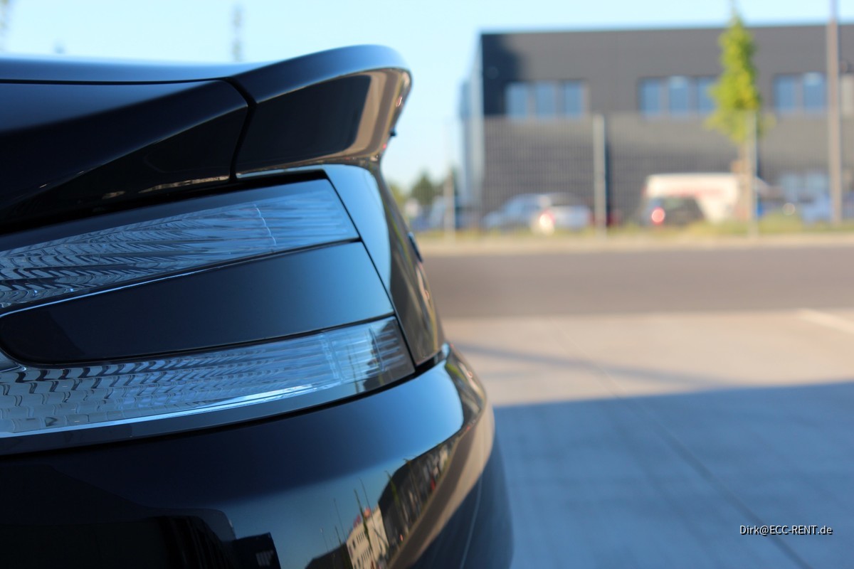 Aston Martin V8 Vantage S Roadster von ECC-RENT.de