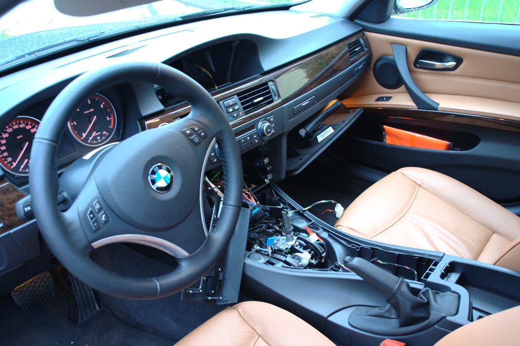 BMW 335d von Sixt (nach Einbruch)