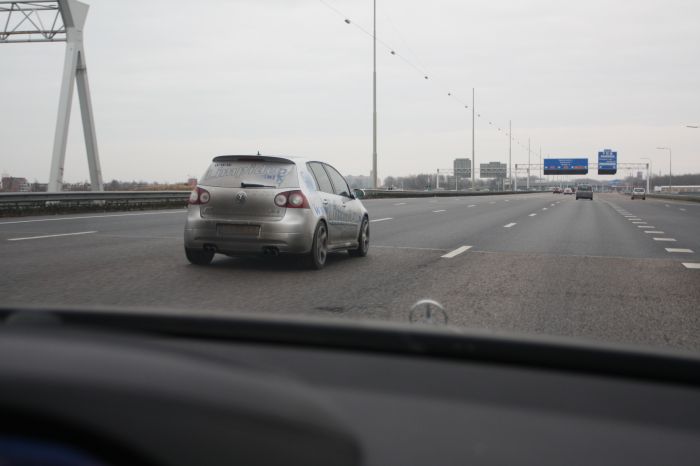 VW Golf V "VS4" von ABT auf einer holländischen Autobahn