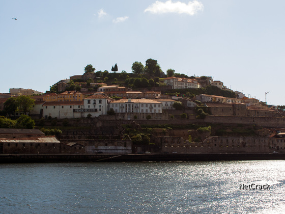 Kleiner Hügel am Douro, Porto