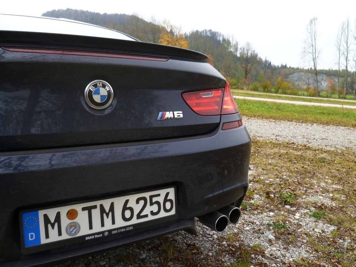 BMW M6 Coupé | BMW on Demand