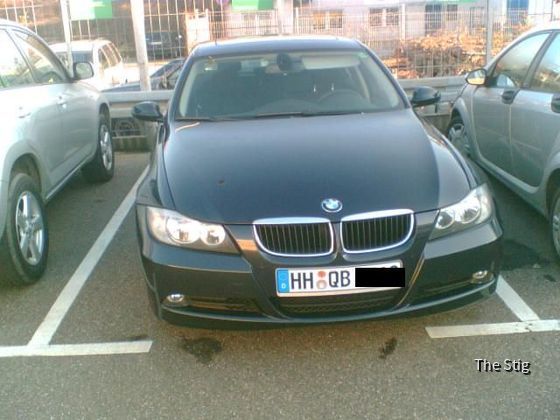 BMW 320i .jpg