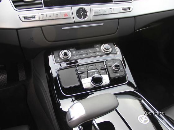 Audi A8 3.0 TDI quattro Clean Diesel
