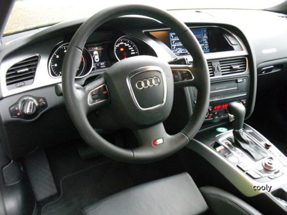 Audi A5 3.0 TDI S-Line (Europcar)