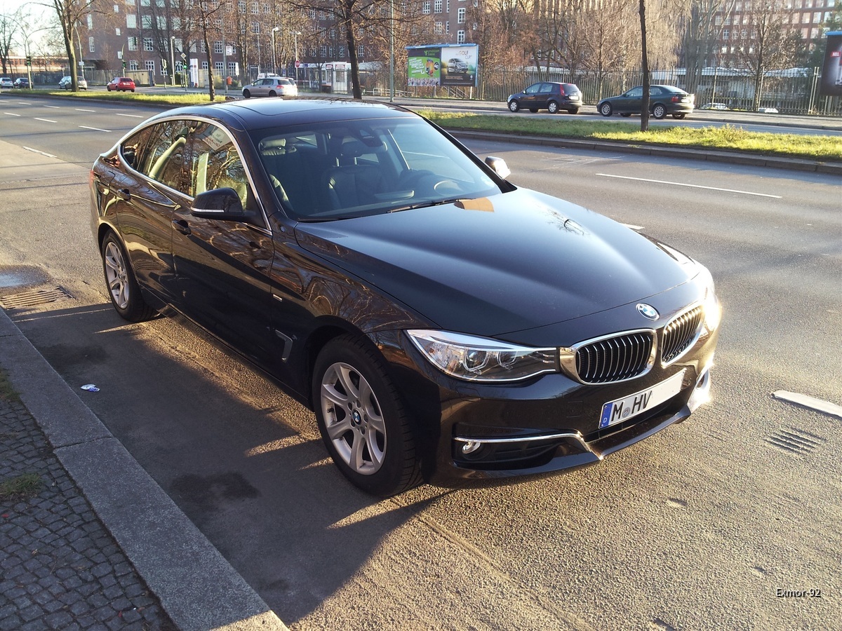 BMW 320D xDrive - Luxury Line