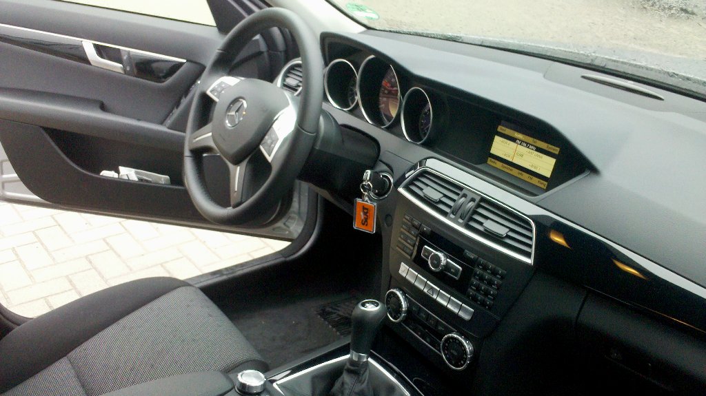 Mercedes Benz C180 T-Modell - Sixt Dortmund