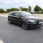 Audi Q7-4