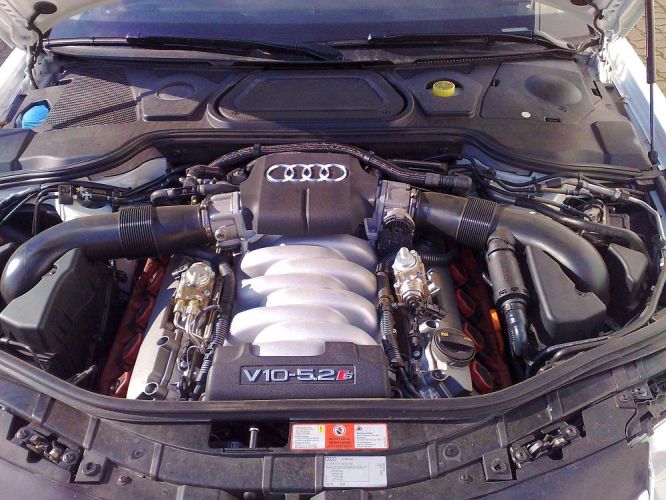 Audi S8 V10 5,2