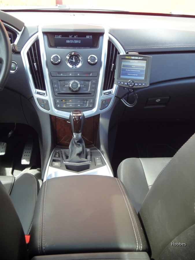Cadillac SRX 4 | Hertz