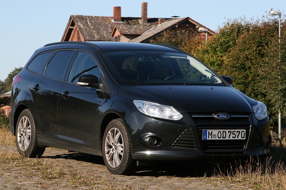 FORD FOCUS KOM B | M-OD 7570 | SIXT HANNOVER OST