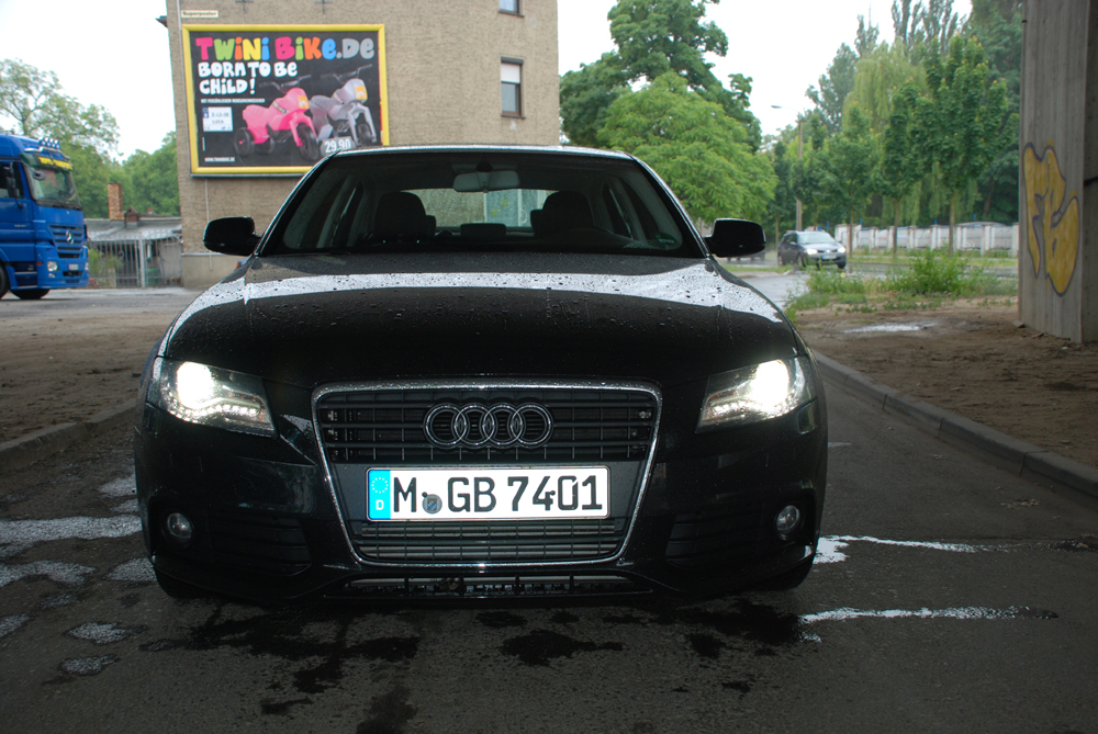 Audi A4 (2)