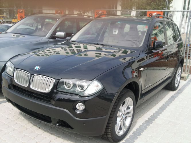 NEUE BMW SIXT IN STUTTGART