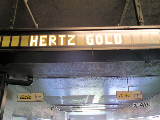23.8. Hertz Berlin Flughafen Tegel