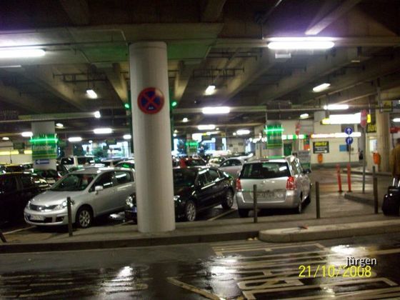 Europcar Parkhaus Airport Düsseldorf (DUS)