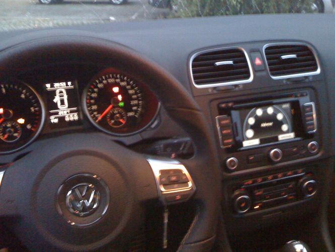VW Golf VI GTI vs, GTD
