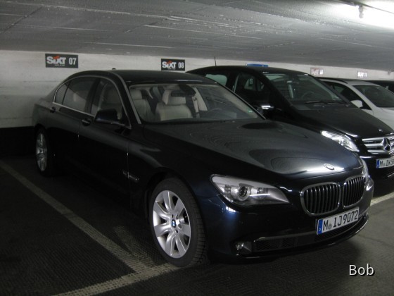 Europacenter - Sixt - BMW 760li