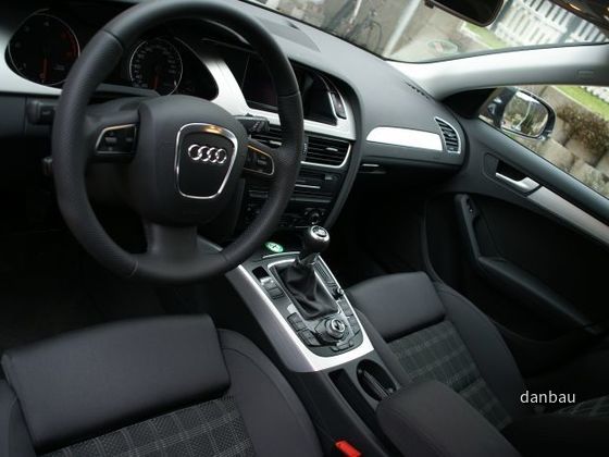 Audi A4 Avant 2.0 TDI - Europcar