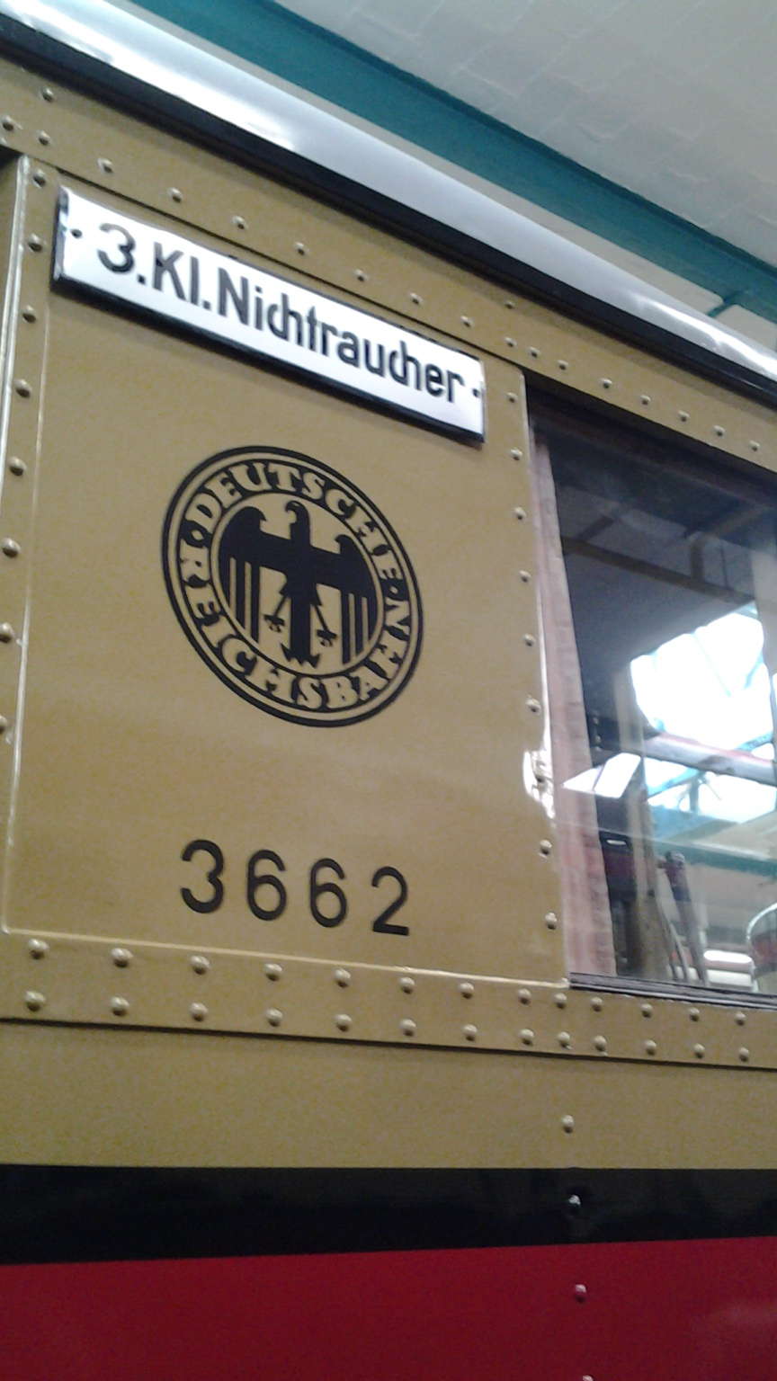 Besuch beim Verein "Historische S-Bahn e.V." 2.12.12