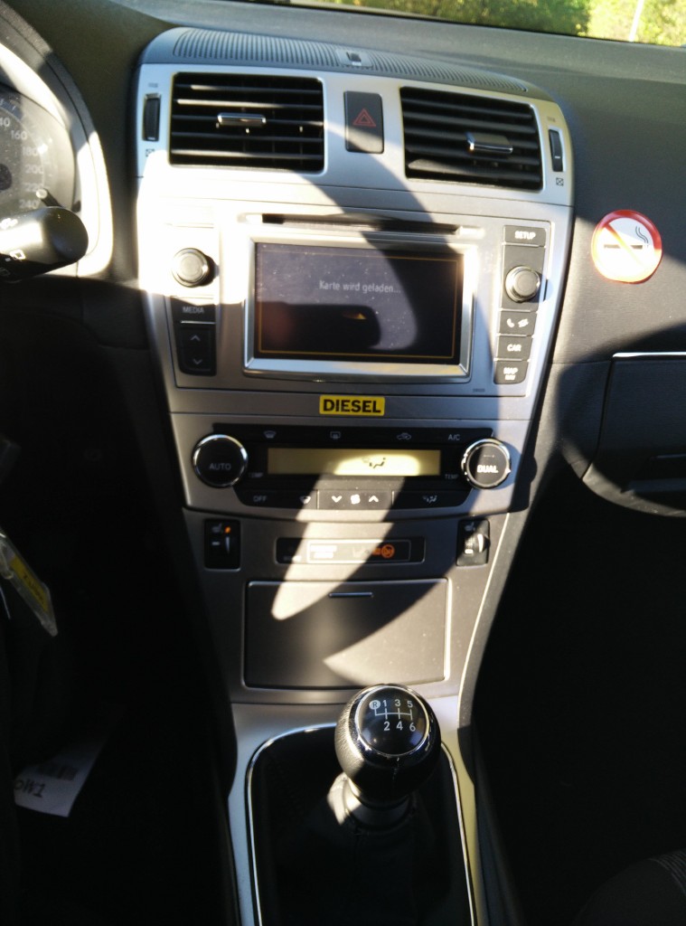 Avensis6
