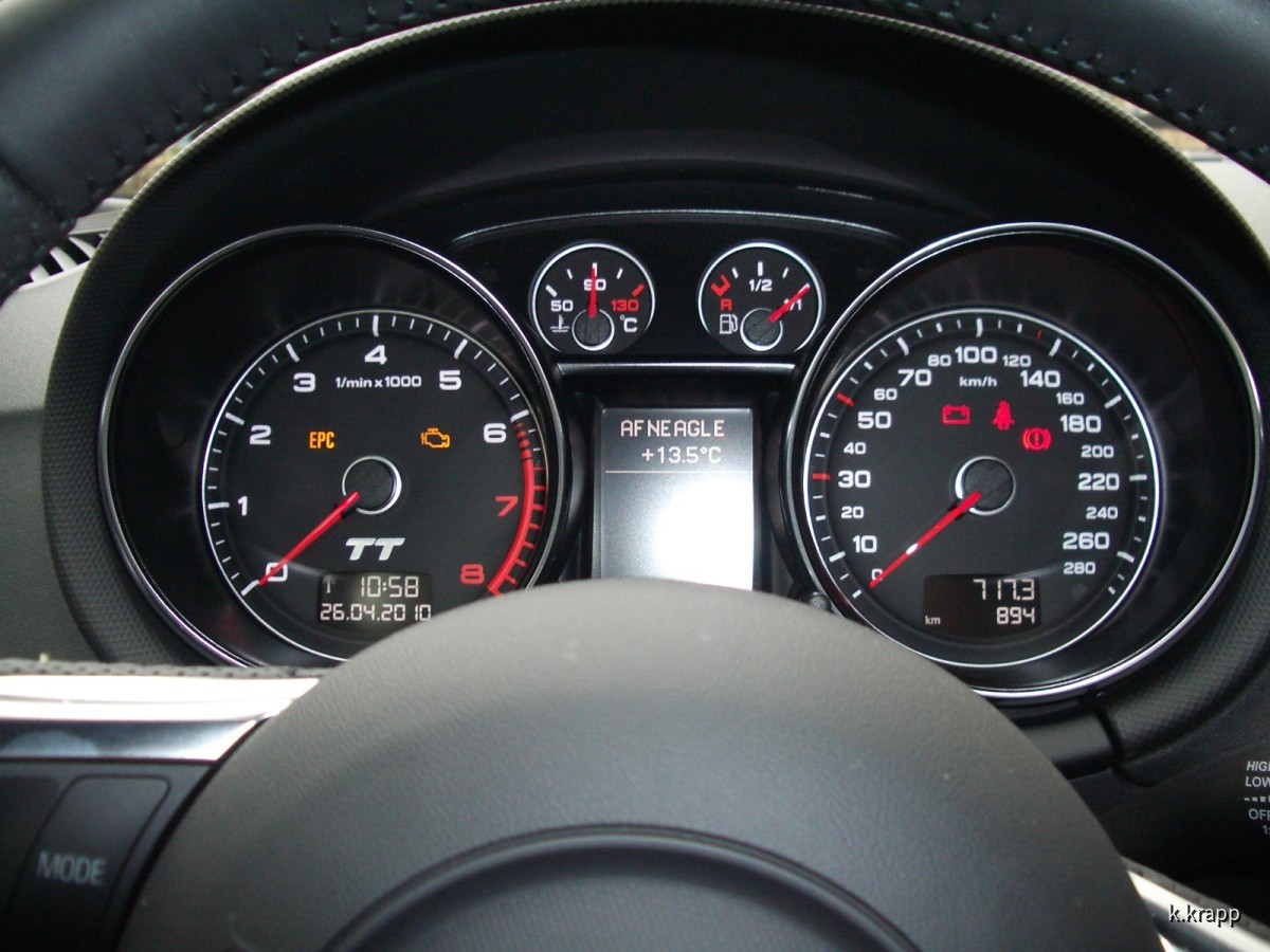 Audi TT 2.0T; 200PS