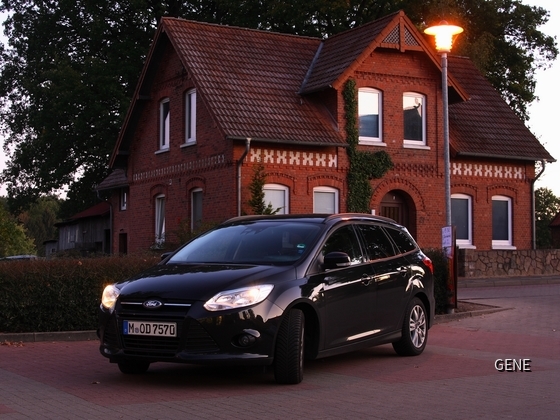 FORD FOCUS KOM B | M-OD 7570 |SIXT HANNOVER OST