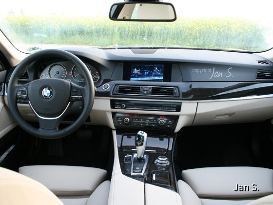 BMW 528i F10