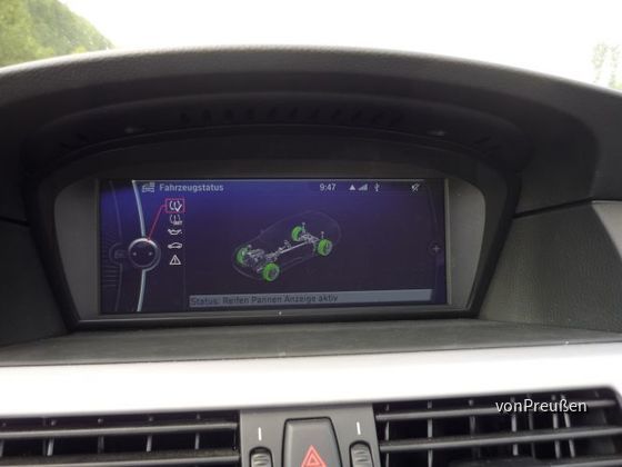 BMW 525d Navigation Professional Fahrzeugstatus